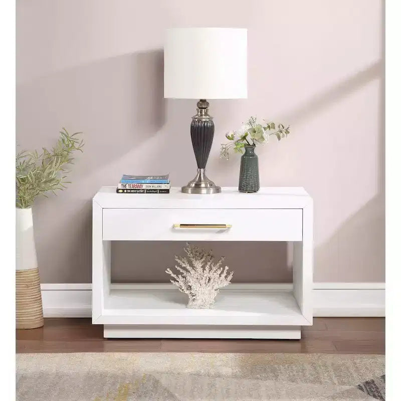 Wood Veneer Nightstand with Drawer